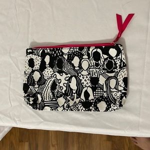 ipsy black white bag